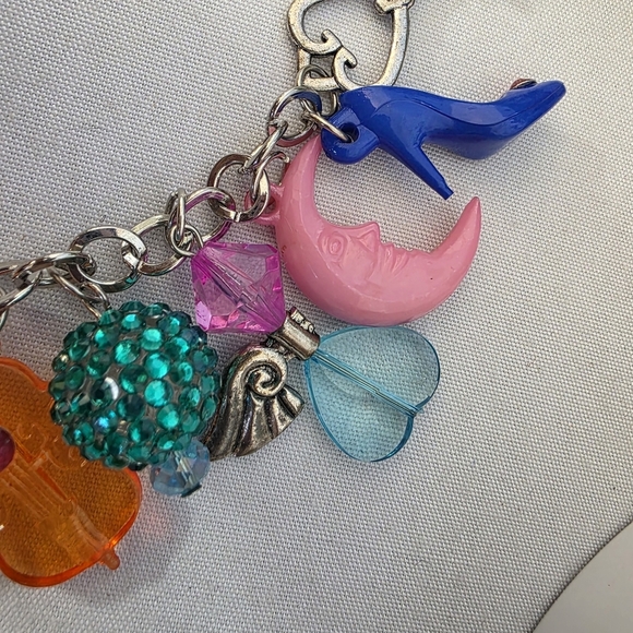 Vintage 80s Charm Bracelet - Picture 6 of 12
